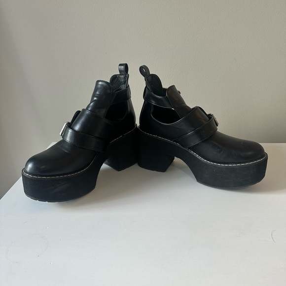 Black chunky platform biker boots with double buckle - Picture 4 of 7